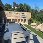 O Bord De Avec Piscine Privee Vila