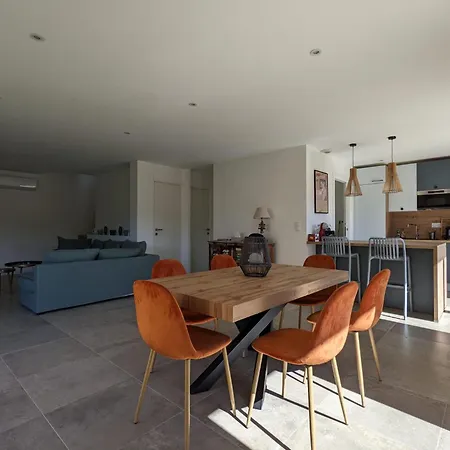 ô Bord De Avec Piscine Privée Villa Conca