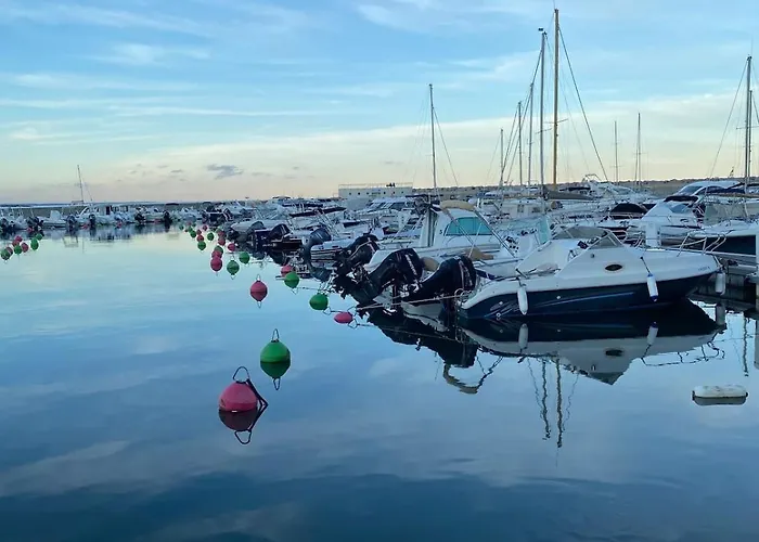 O Bord De Avec Piscine Privee * Conca