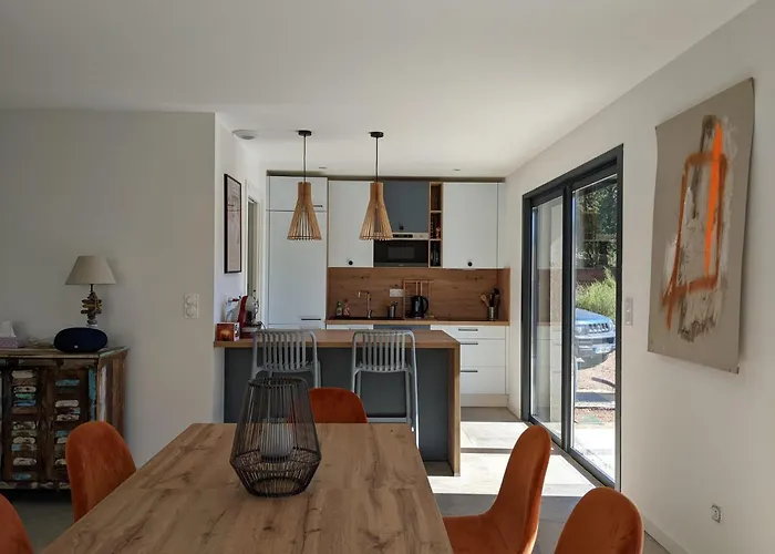 ô Bord De Avec Piscine Privée Conca