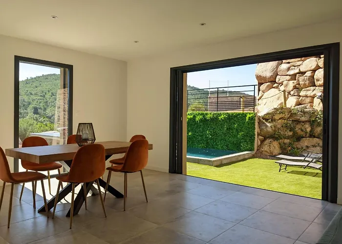 ô Bord De Avec Piscine Privée Villa