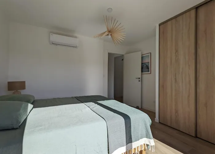 ô Bord De Avec Piscine Privée *