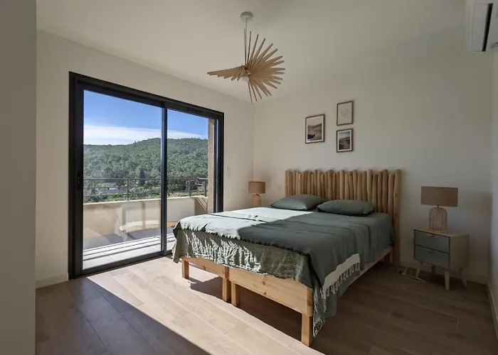 Villa O Bord De Avec Piscine Privee Conca